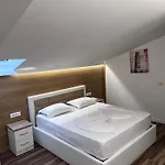 منتجع Colis